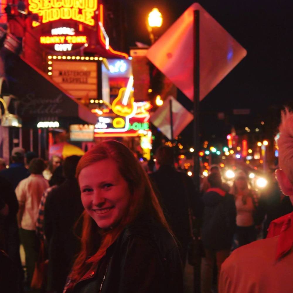 Meet your Posher, Elise